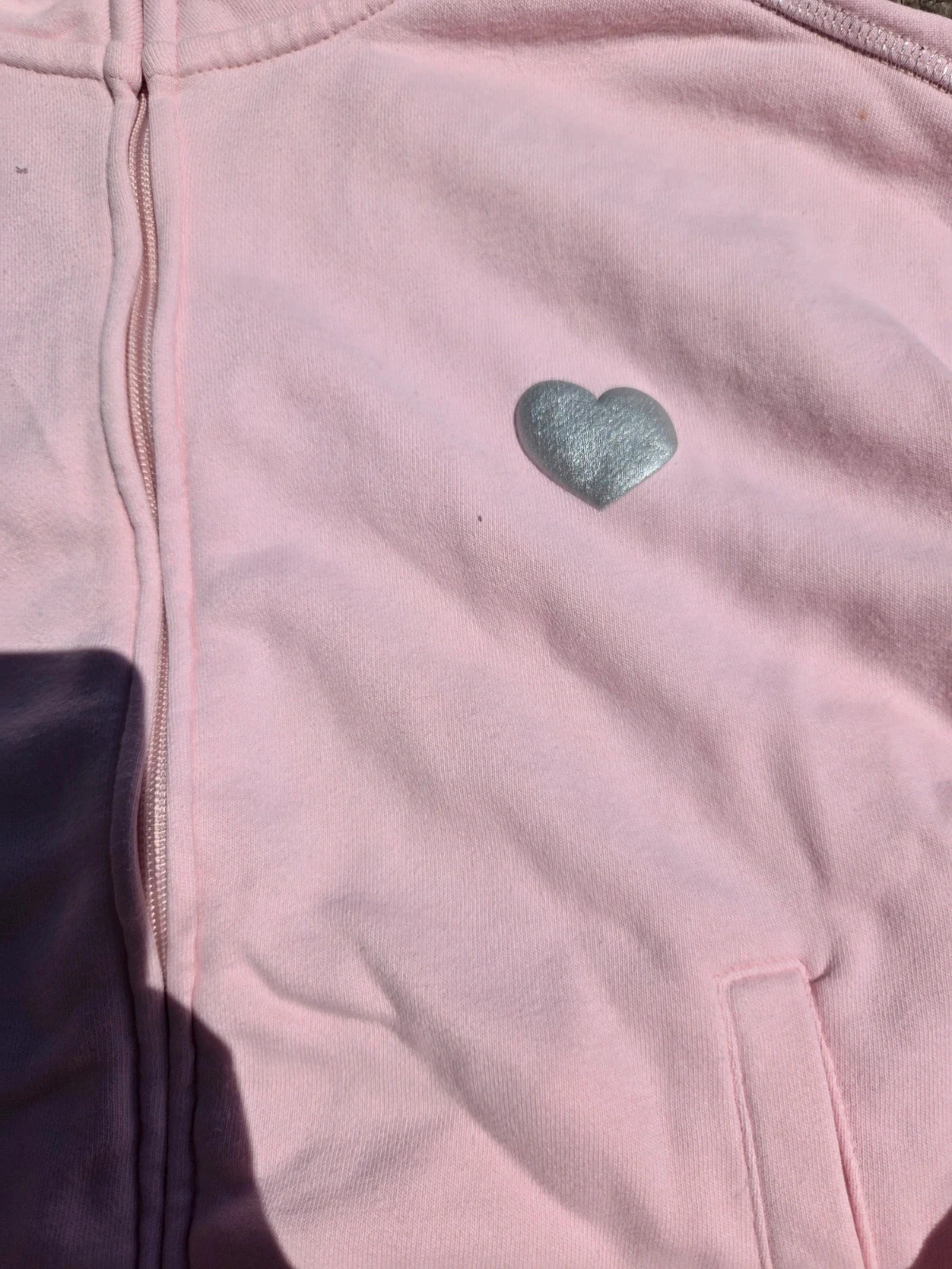 Sweat – photo 4